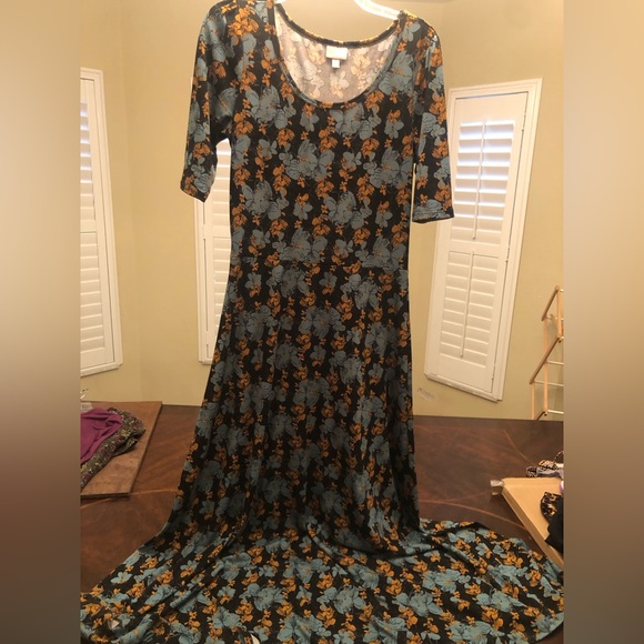 LulaRoe Ana dress, size large, Black background with floral overlay. - Picture 1 of 2